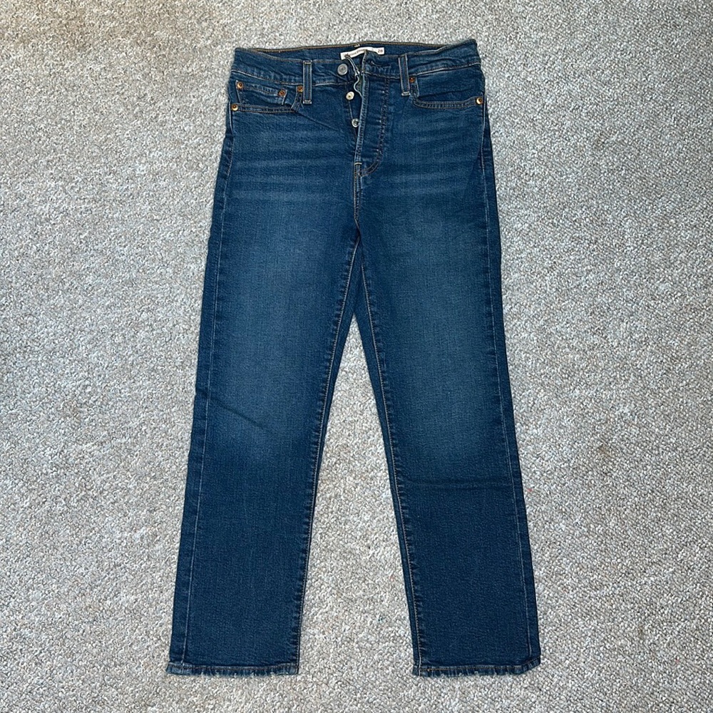 Levi’s wedgie fit jeans size 28